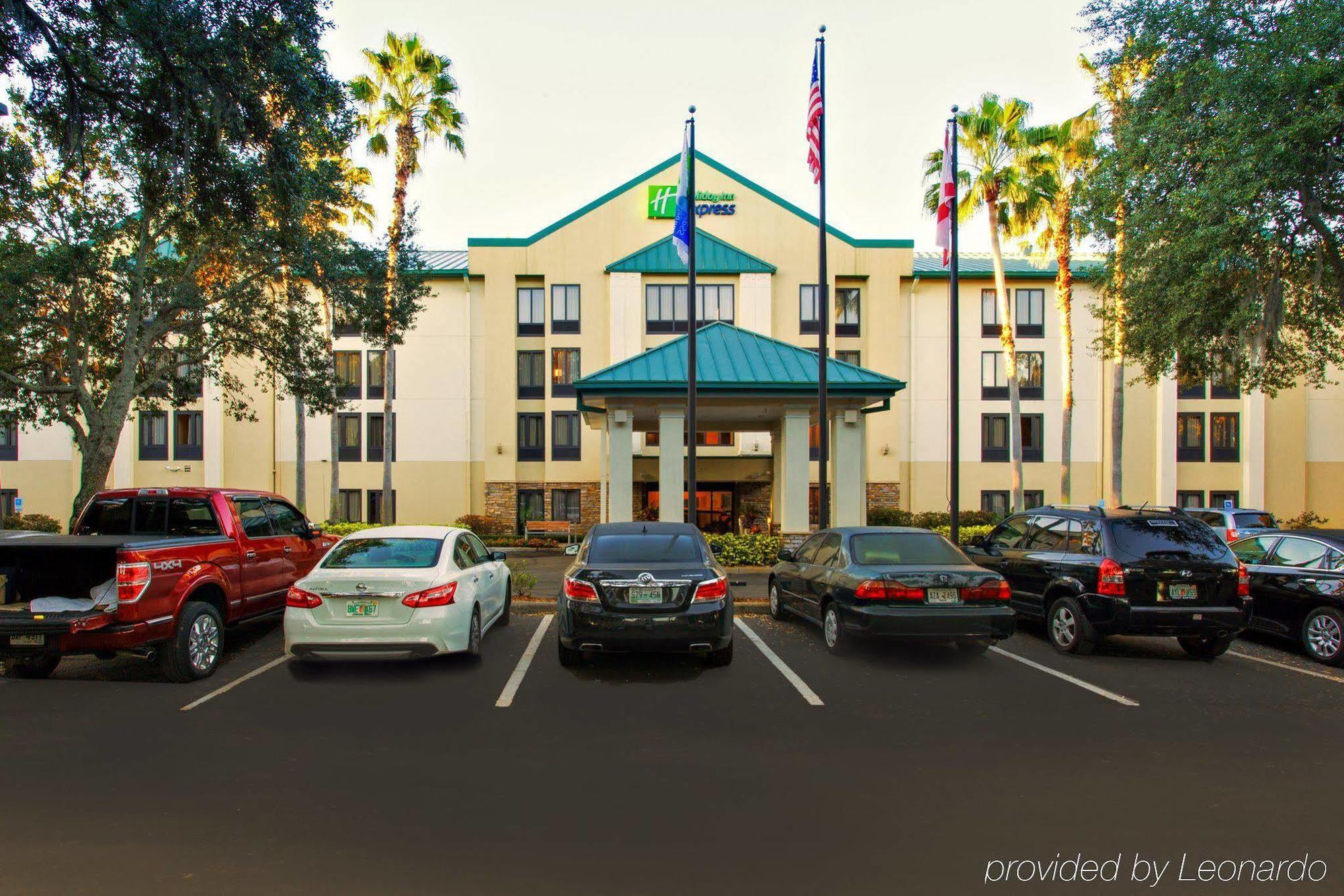 Holiday Inn Express Tampa-Brandon, An Ihg Hotel Exterior photo